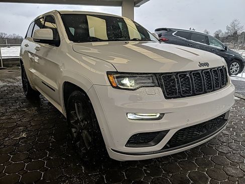 Used 2018 Jeep Grand Cherokee High Altitude image 3