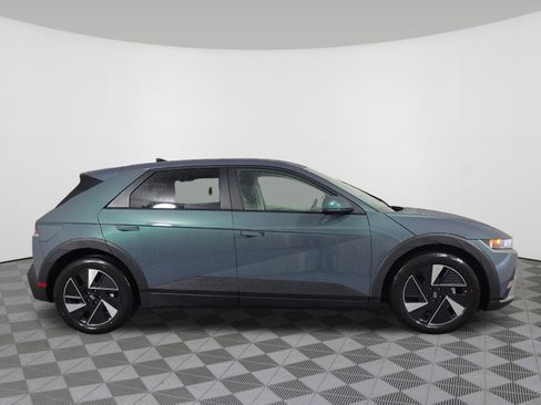 New 2026 Hyundai Ioniq 5 SEL image 2