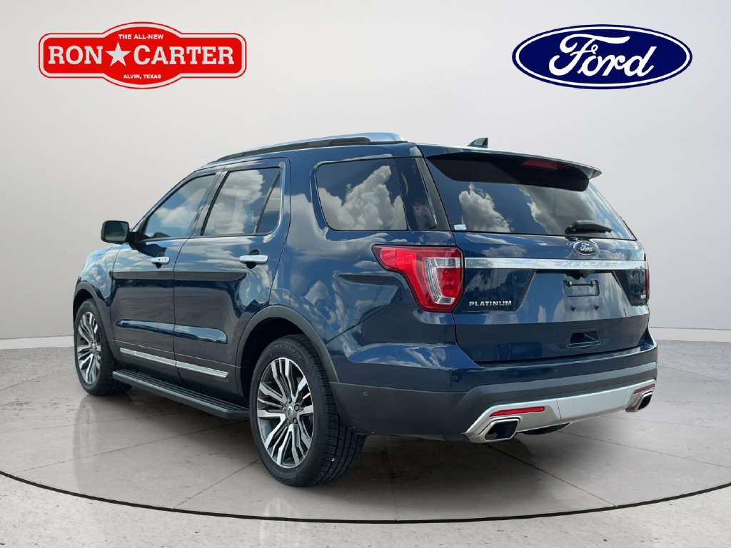 Used 2017 Ford Explorer Platinum AWD/4WD image 4