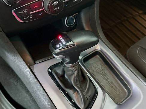 Used 2021 Dodge Charger R/T w/ Blacktop Package image 23