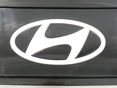 New 2026 Hyundai Elantra Limited image 11