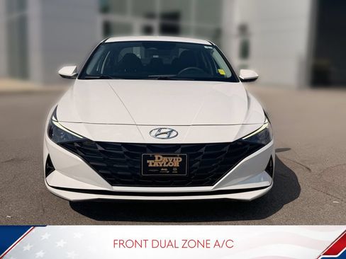 Used 2021 Hyundai Elantra SEL FWD image 3