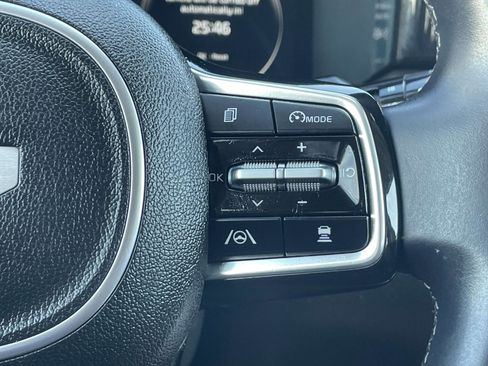 Used 2023 Kia Sorento SX FWD image 24
