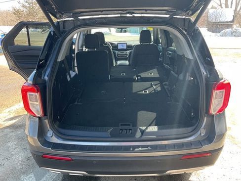 Certified 2022 Ford Explorer XLT w/ Equipment Group 202A image 37