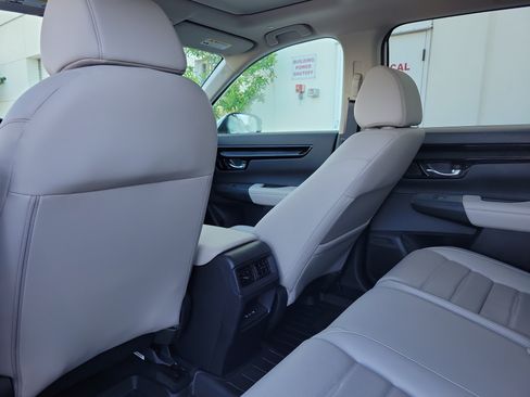 Used 2024 Honda CR-V EX-L image 15