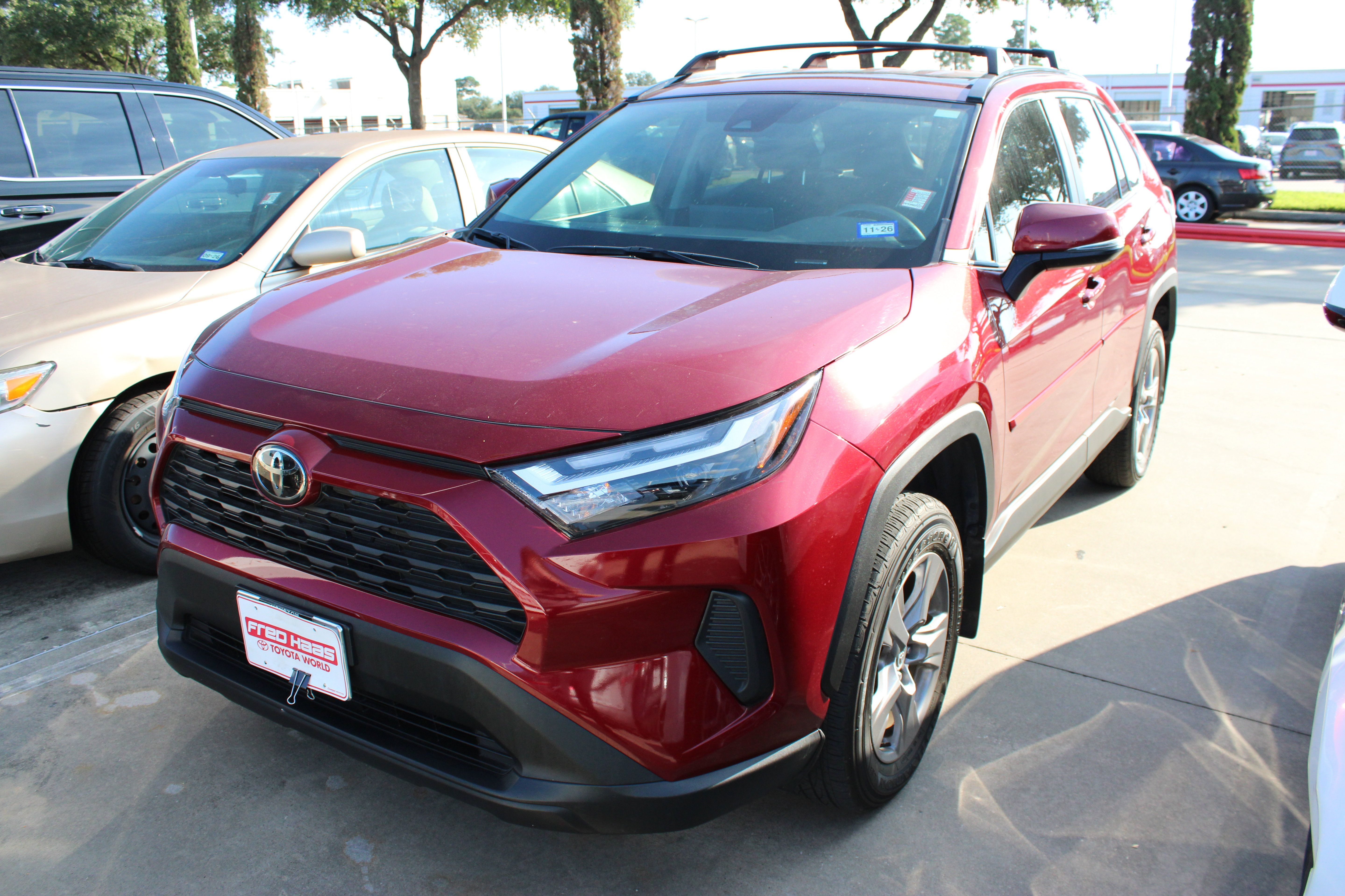 Used 2024 Toyota RAV4 XLE FWD image 3