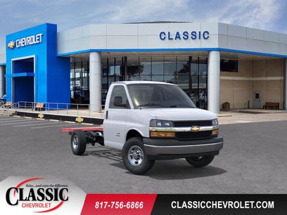 New 2025 Chevrolet Express 3500 1WT w/ Power Convenience Package