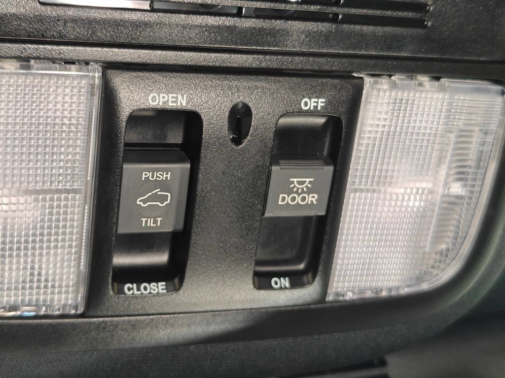 Used 2022 Honda Passport TrailSport image 12