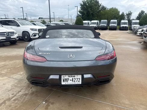 Used 2018 Mercedes-Benz AMG GT Roadster image 5
