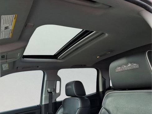 Certified 2018 Chevrolet Silverado 1500 High Country image 21