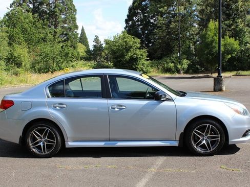 Used 2013 Subaru Legacy 2.5i AWD/4WD image 5
