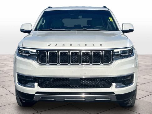 Used 2022 Jeep Wagoneer Series III AWD/4WD image 2