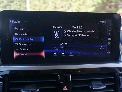 Used 2023 Lexus GX 460 Luxury w/ Accessory Package AWD/4WD image 11