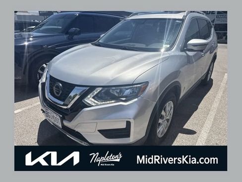 Used 2018 Nissan Rogue SV w/ Sun & Sound Touring Package FWD image 1