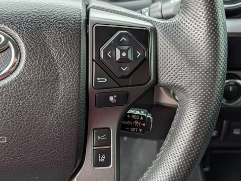 Used 2021 Toyota Tacoma TRD Sport w/ Technology Package AWD/4WD image 19