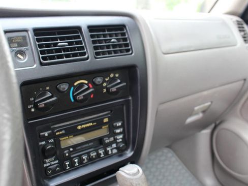 Used 2003 Toyota Tacoma PreRunner image 9