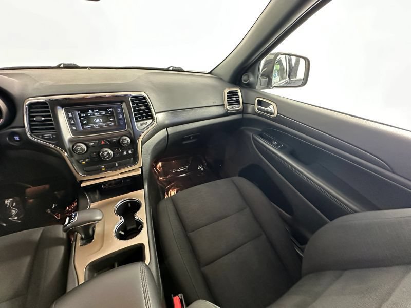 Used 2015 Jeep Grand Cherokee Laredo w/ Quick Order Package 23E AWD/4WD image 79