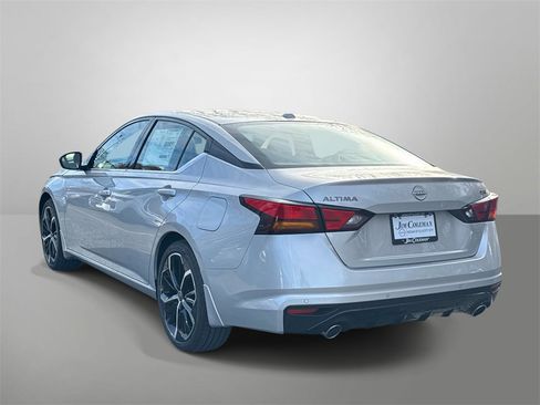 New 2025 Nissan Altima 2.5 SR image 16