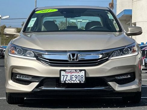 Used 2017 Honda Accord EX-L image 9
