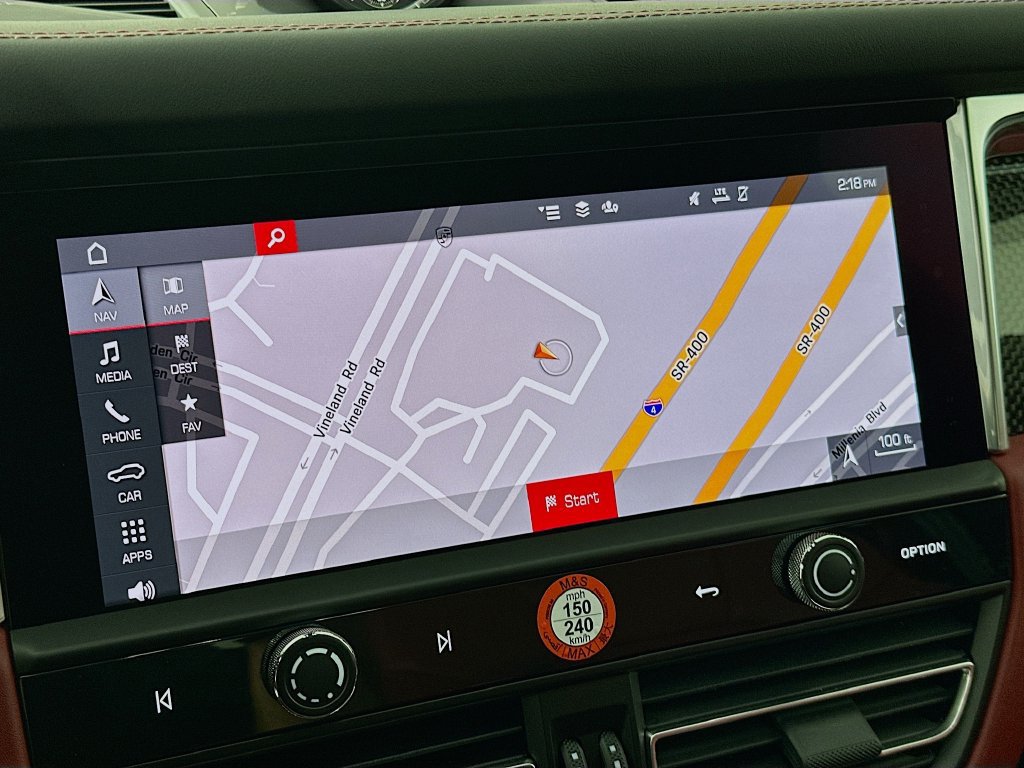 Certified 2025 Porsche Macan AWD/4WD image 16