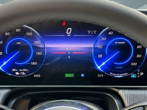 Used 2026 Mercedes-Benz EQE 320 4MATIC Sedan image 17