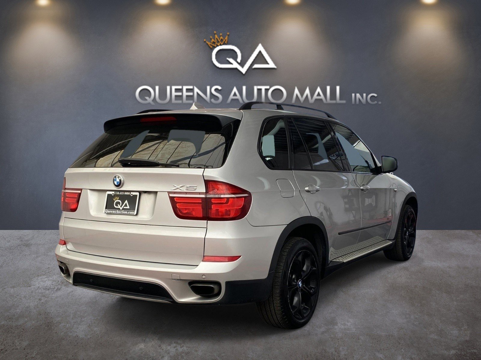 Used 2013 BMW X5 xDrive50i w/ Sport Activity Pkg AWD/4WD image 6