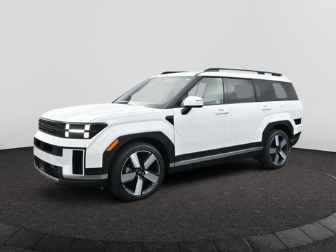 Used 2025 Hyundai Santa Fe Limited image 3