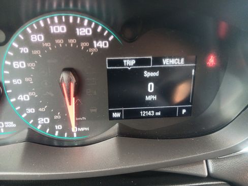 Used 2022 Chevrolet Trax LT w/ LT Convenience Package image 23