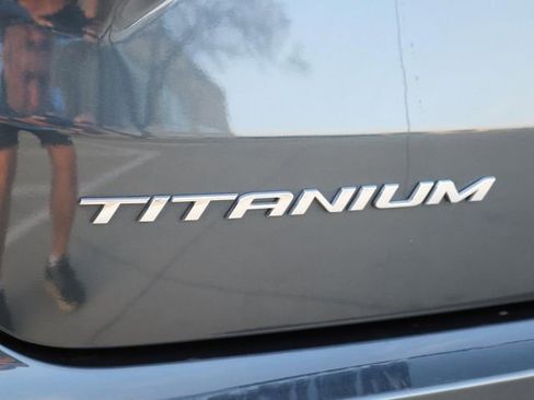 Used 2024 Ford Edge Titanium image 13