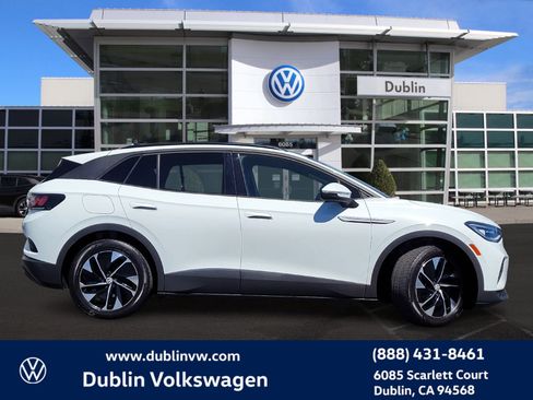 Certified 2021 Volkswagen ID.4 Pro S w/ ID.4 Protection Package image 3