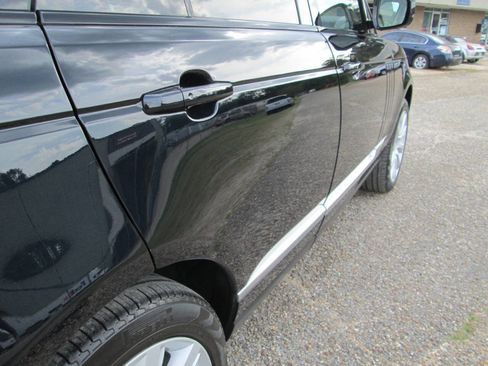 Used 2017 Land Rover Range Rover Supercharged AWD/4WD image 52