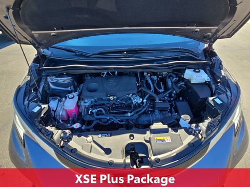 Certified 2022 Toyota Sienna XSE image 36