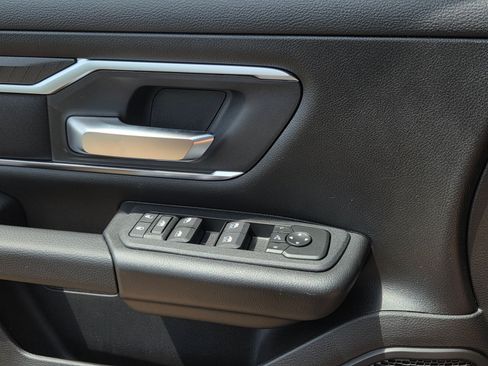 New 2026 RAM 1500 Big Horn AWD/4WD image 17