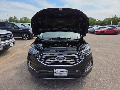Certified 2022 Ford Edge Titanium w/ Equipment Group 301A AWD/4WD image 14