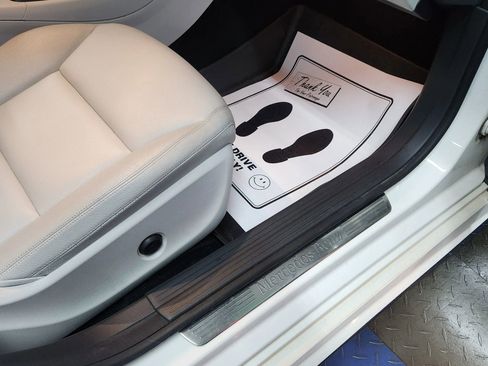 Used 2014 Mercedes-Benz CLA 250 4MATIC image 15