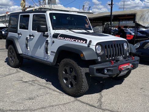 Used 2018 Jeep Wrangler Unlimited Rubicon AWD/4WD image 8
