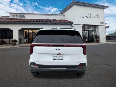New 2026 Kia Carnival SX image 7