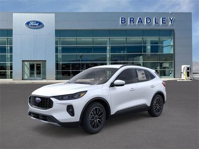 New 2025 Ford Escape SE w/ PHEV Premium Package