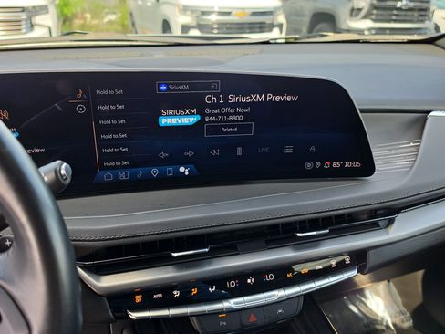 Certified 2025 Cadillac XT4 Premium Luxury FWD image 26