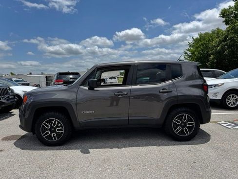 Used 2016 Jeep Renegade Sport w/ Power & Air Group AWD/4WD image 3
