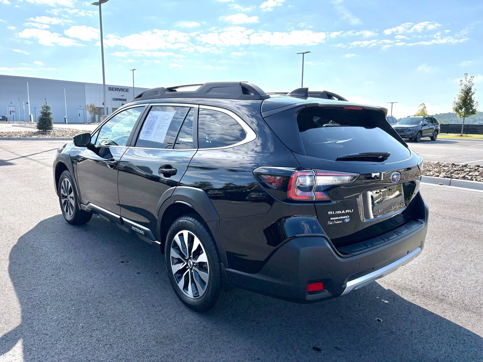 Certified 2024 Subaru Outback Limited AWD/4WD image 5