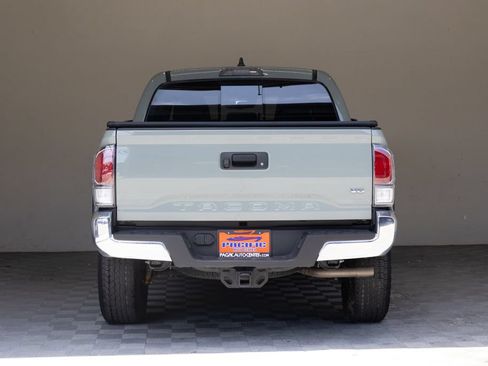 Used 2023 Toyota Tacoma TRD Off-Road AWD/4WD image 11