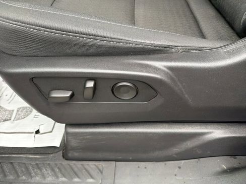 Used 2024 Chevrolet Silverado 1500 Custom Trail Boss image 17