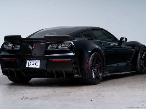 Used 2019 Chevrolet Corvette Z06 RWD image 7
