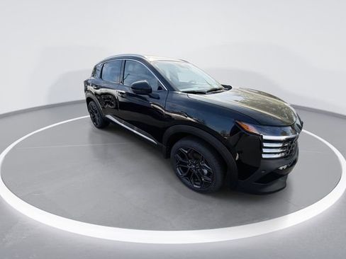 New 2026 Nissan Kicks SR w/ SR Premium Package image 2