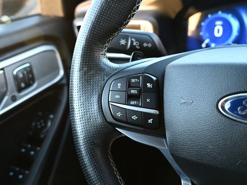 Used 2020 Ford Explorer ST image 16