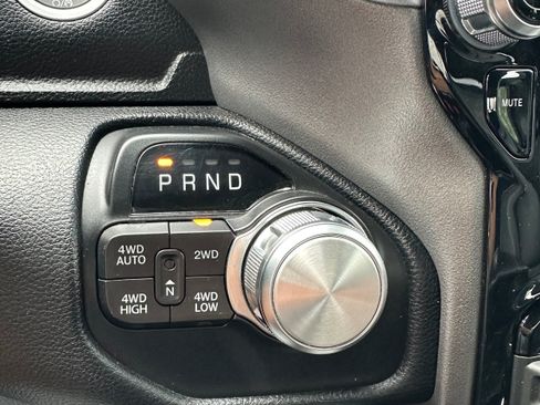 Used 2021 RAM 1500 Laramie w/ Night Edition AWD/4WD image 29