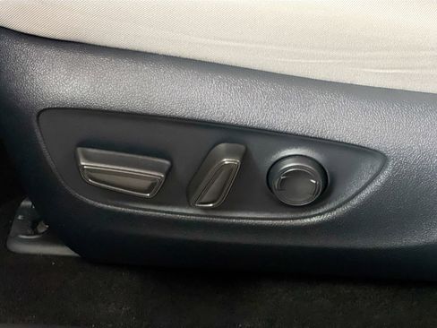 Used 2025 Toyota RAV4 XLE w/ Convenience Package image 15