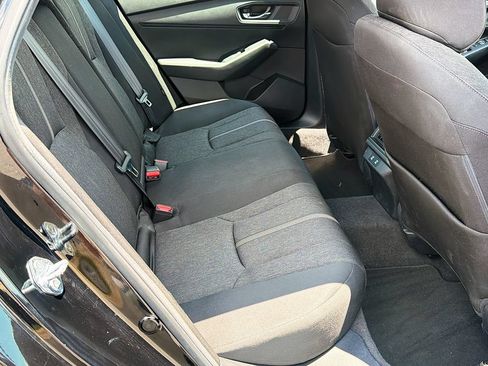 Used 2025 Honda Accord Sport image 30