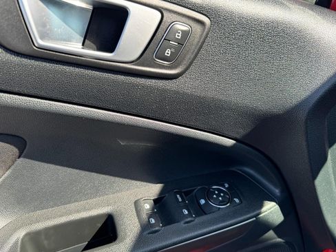 Used 2019 Ford EcoSport SE AWD/4WD image 15